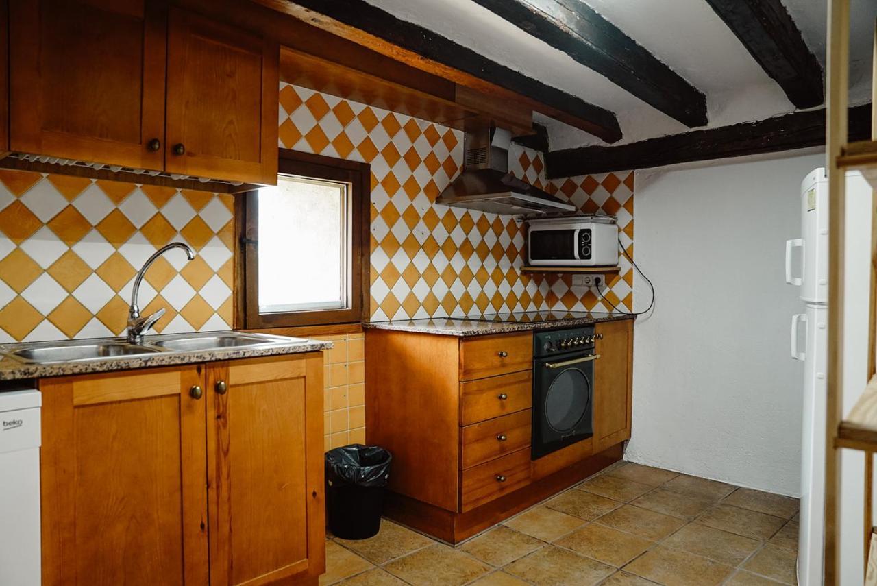 Cases Altes De Posada Naves  Exterior photo